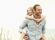 爸爸忙得没时间陪孩子，妈妈应该这样做