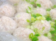 清淡可口又滋补的白萝卜豆腐圆子汤