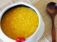 宝宝消化不良吃姜枣小米粥