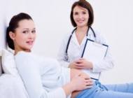 孕期出现腹痛是正常现象吗？什么原因会导致腹痛？